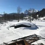 Oda ve Kahvaltı Haus Alpina 3*