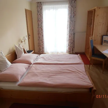 Haus Alpina Oda ve Kahvaltı Werfenweng