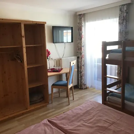 Haus Alpina Oda ve Kahvaltı