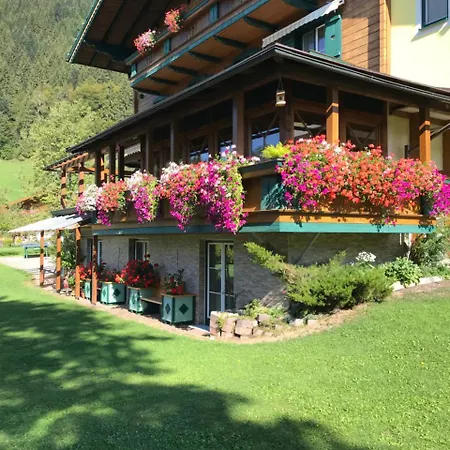 Haus Alpina Panzió 3*